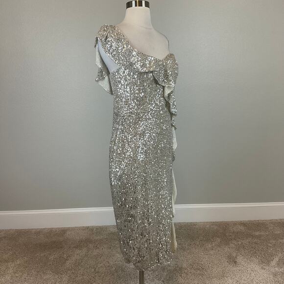 Aidan Mattox Sequined One Shoulder Ruffled Sheath Cocktail Dress Silver Size 12 - Picture 2 of 14